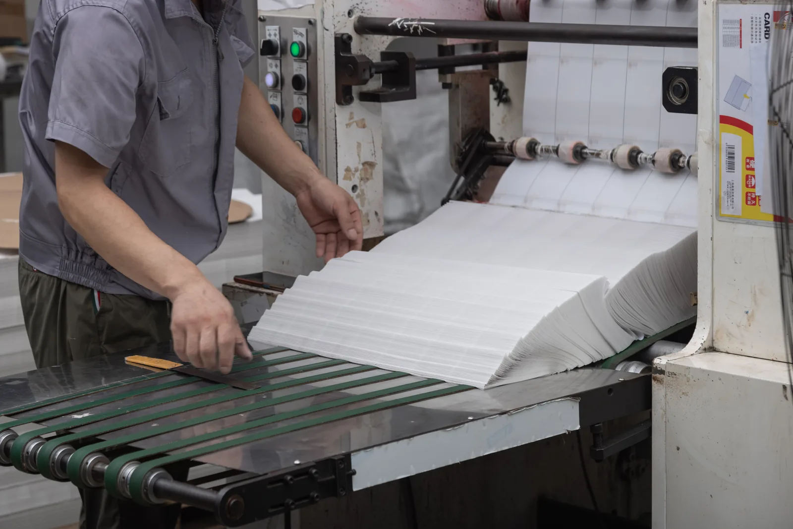 OEM custom label converting and packing process